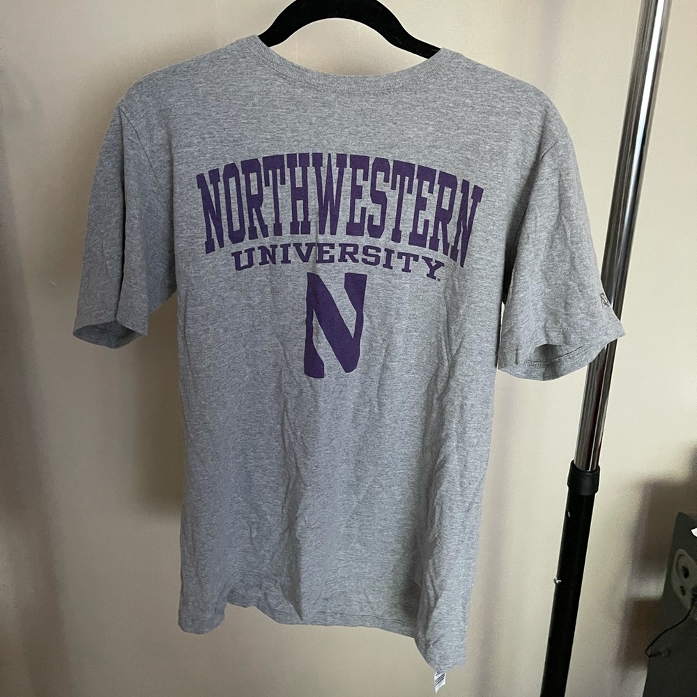 Northwestern university t shirt - size M